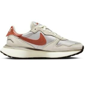 NIKE WOMEN'S LIGHT BONE PHOENIX WAFFLE SNEAKERS US WOMEN 12/ MEN 10.5